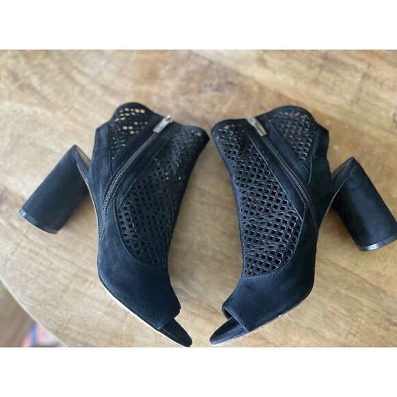 Vince Camuto Black Suede  Cutout Peep Toe Booties 9.5M Chunky Heel Sandals - Picture 5 of 8